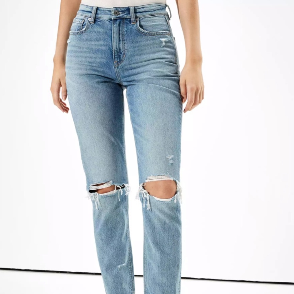 American Eagle Mom Jeans / Lightwash Size 14 Short